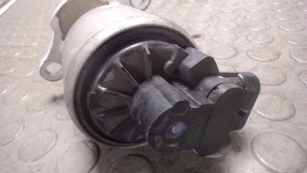 Foto: ABGASRÜCKFÜHRUNGSVENTIL eines Peugeot 307 SW 135