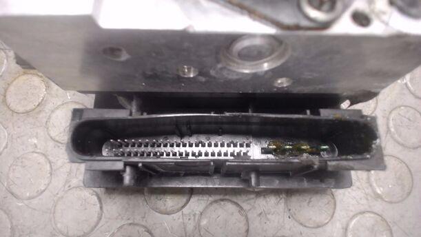 Foto: HAUPTBREMSAGGREGAT ABS eines Peugeot 307 SW 135