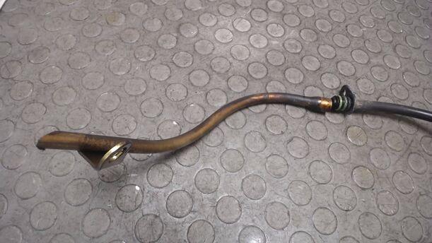 Foto: ÖLMESSTAB eines Peugeot 307 SW 135