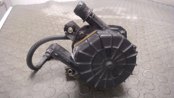 Foto: SEKUNDÄRLUFTPUMPE eines Peugeot 307 SW 135