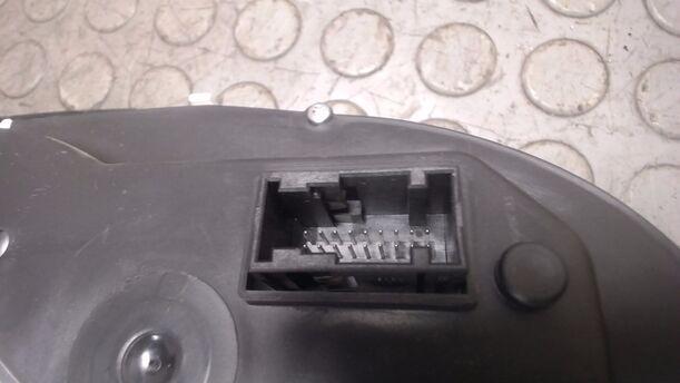 Foto: TACHOEINHEIT eines Peugeot 307 SW 135