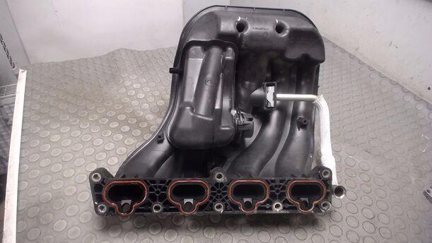 Foto: ANSAUGKRÜMMER eines Peugeot 307 SW 135