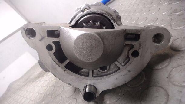 Foto: ANLASSER / STARTER eines Peugeot 307 SW 135