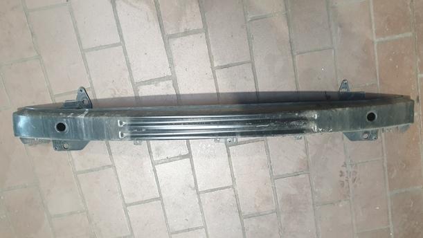 Foto: VERSTÄRKUNG VORN eines Seat Arosa 1.0