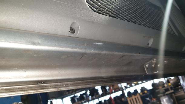 Foto: TÜR LINKS ( AUSFÜHRUNG ELEKTRISCHER FENSTERHEBER ) eines Seat Arosa 1.0