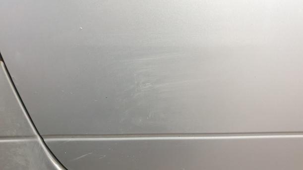 Foto: TÜR RECHTS ( AUSFÜHRUNG ELEKTRISCHER FENSTERHEBER ) eines Seat Arosa 1.0
