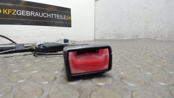 Foto: GURTSCHLOSS / GURTSTRAFFER RECHTS INNEN eines Opel Corsa 1.4 16V