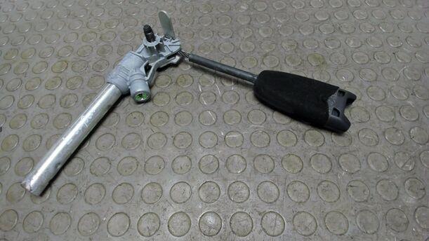Foto: GURTSTRAFFER VORN LINKS AUSSEN eines Opel Corsa 1.4 16V