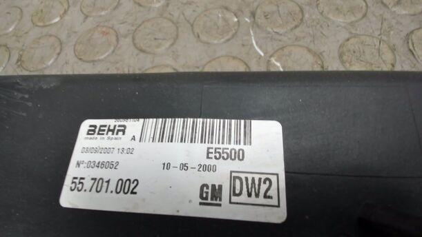 Foto: ELEKTROLÜFTER eines Opel Corsa 1.4 16V