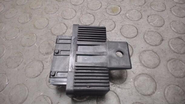 Foto: KRAFTSTOFFPUMPENRELAIS eines Peugeot 307 SW 135