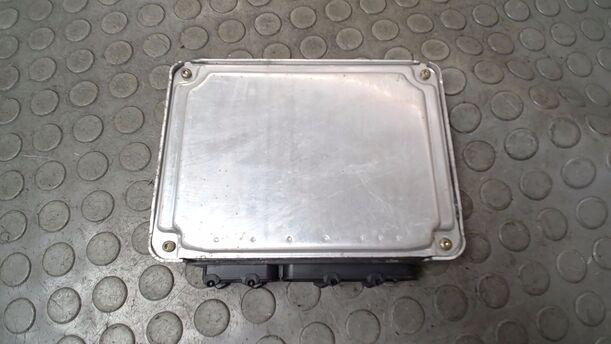 Foto: STEUERGERÄT EINSPRITZUNG/ MOTORSTEUERGERÄT eines Seat Arosa 1.0 CL