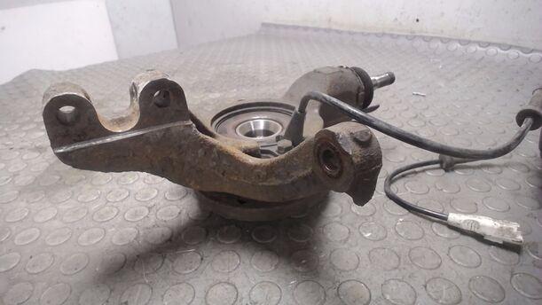 Foto: ACHSSCHENKEL VORNE LINKS eines Peugeot 307 SW 135 CL