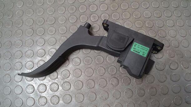 Foto: GASPEDAL eines Seat Arosa 1.0 CL