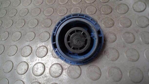 Foto: DECKEL AUSGLEICHSBEHÄLTER eines Seat Arosa 1.0 CL