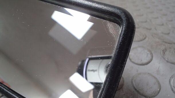 Foto: INNENSPIEGEL eines Seat Arosa 1.0 CL