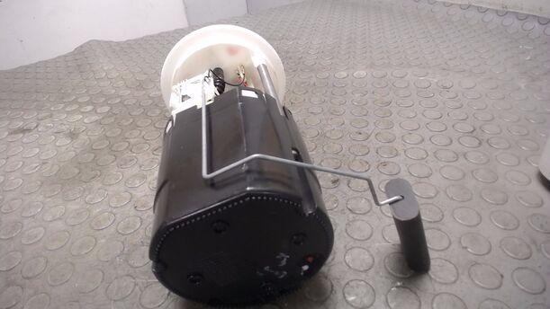 Foto: KRAFTSTOFFPUMPE eines Fiat Punto 1.2 8V CL