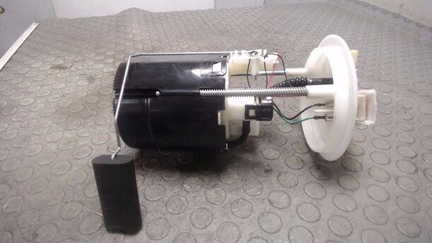Foto: KRAFTSTOFFPUMPE eines Fiat Punto 1.2 8V CL