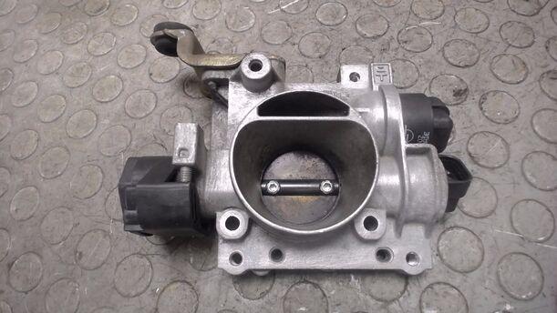 Foto: DROSSELKLAPPENSTUTZEN ( MECHANISCH ) eines Fiat Punto 1.2 8V CL