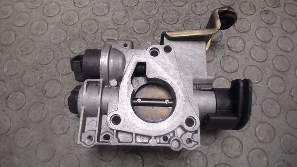 Foto: DROSSELKLAPPENSTUTZEN ( MECHANISCH ) eines Fiat Punto 1.2 8V CL