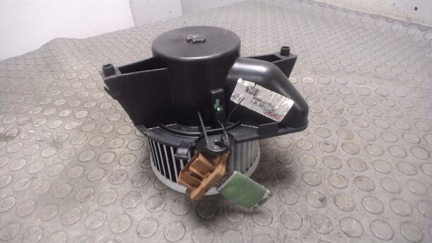 Foto: HEIZUNGSGEBLÄSE eines Fiat Punto 1.2 8V CL
