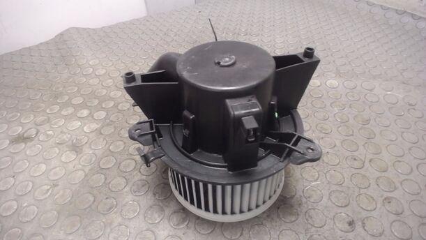 Foto: HEIZUNGSGEBLÄSE eines Fiat Punto 1.2 8V CL