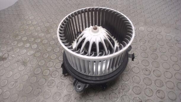 Foto: HEIZUNGSGEBLÄSE eines Fiat Punto 1.2 8V CL