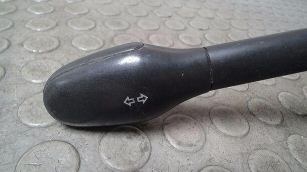 Foto: BLINKSCHALTER/ KOMBISCHALTER eines Seat Arosa 1.0 CL