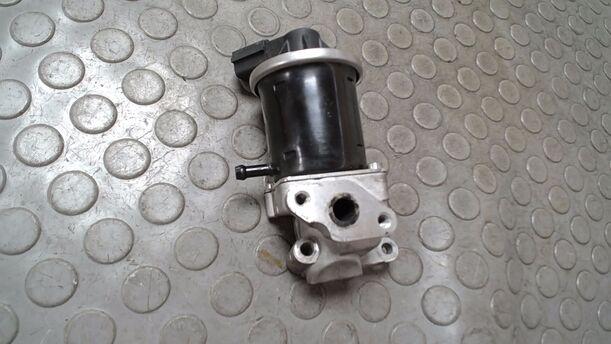 Foto: ABGASRÜCKFÜHRUNGSVENTIL/ AGR VENTIL eines Seat Arosa 1.0 CL