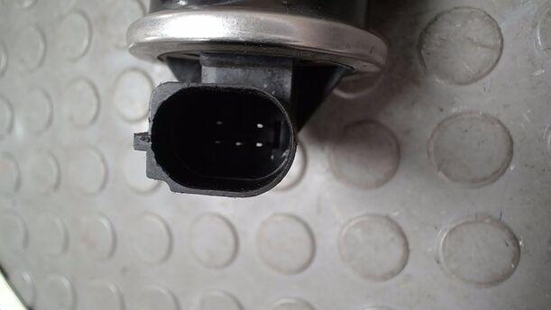 Foto: ABGASRÜCKFÜHRUNGSVENTIL/ AGR VENTIL eines Seat Arosa 1.0 CL
