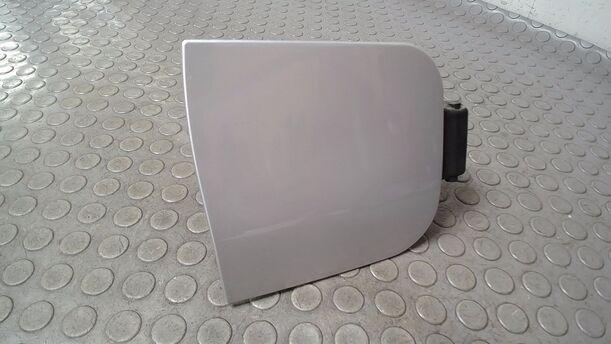 Foto: TANKKLAPPE/ TANKDECKEL eines Seat Arosa 1.0 CL