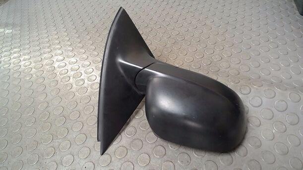 Foto: AUSSENSPIEGEL MECHANISCH VERSTELLBAR RECHTS ( UNLACKIERT ) eines Seat Arosa 1.0 CL