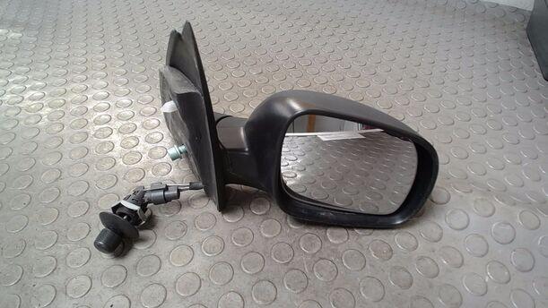 Foto: AUSSENSPIEGEL MECHANISCH VERSTELLBAR RECHTS ( UNLACKIERT ) eines Seat Arosa 1.0 CL
