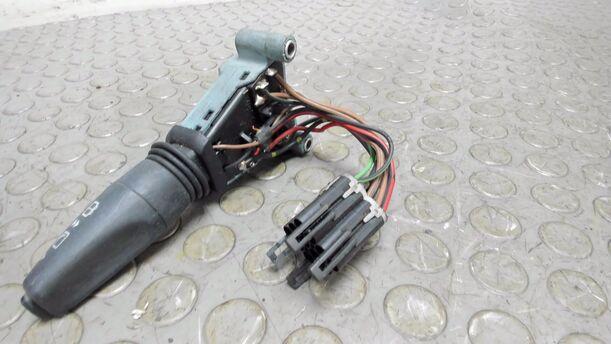Foto: WISCHERSCHALTER eines Ford Scorpio CL