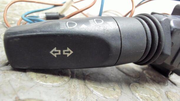 Foto: BLINKERSCHALTER / KOMBISCHALTER eines Ford Scorpio CL