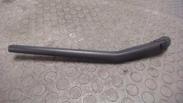 Foto: SCHEIBENWISCHERARM HINTEN eines Fiat Punto 1.2 8V CLX
