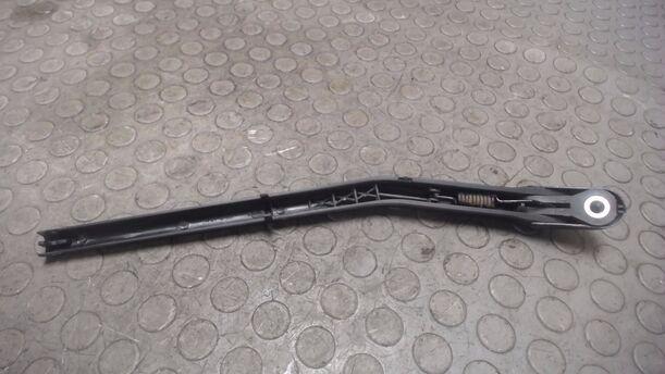 Foto: SCHEIBENWISCHERARM HINTEN eines Fiat Punto 1.2 8V CLX