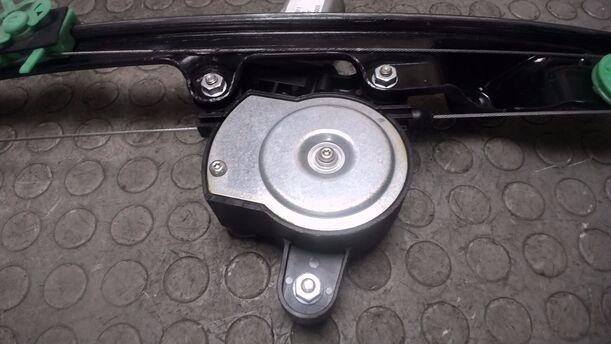Foto: FENSTERHEBER ELEKTRISCH VORNE RECHTS ( 2/3 TÜRER ) eines Fiat Punto 1.2 8V CLX