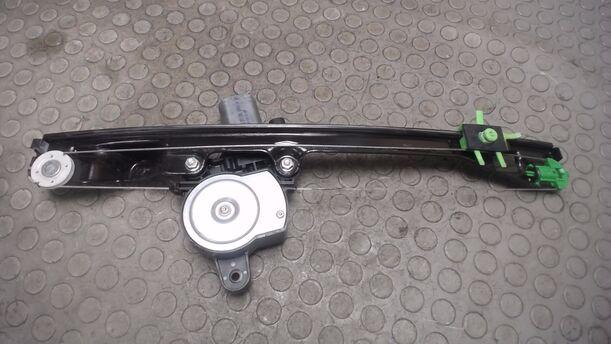 Foto: FENSTERHEBER ELEKTRISCH VORNE LINKS ( 2/3 TÜRER ) eines Fiat Punto 1.2 8V CLX