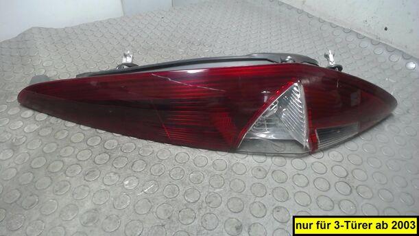 Foto: HECKLEUCHTE ( 2/3 TÜRER ) eines Fiat Punto 1.2 8V CLX