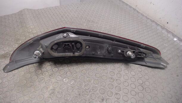Foto: HECKLEUCHTE ( 2/3 TÜRER ) eines Fiat Punto 1.2 8V CLX