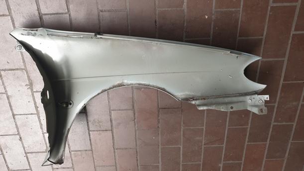 Foto: KOTFLÜGEL LINKS ( FACELIFT ) eines Renault Megane 1.4 CLX