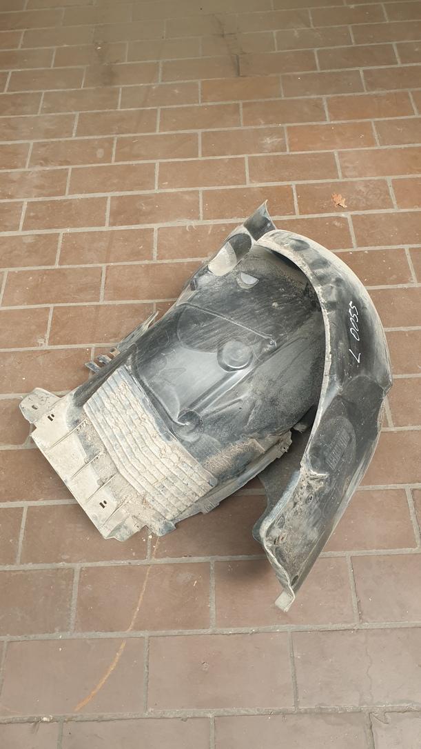 Foto: RADHAUSSCHALE / INNENKOTFLÜGEL VORNE LINKS ( 2-TEILIG ) eines Renault Megane 1.4 CLX
