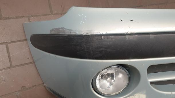 Foto: STOSSFÄNGER / STOSSSTANGE VORNE ( FACELIFT ) eines Renault Megane 1.4 CLX