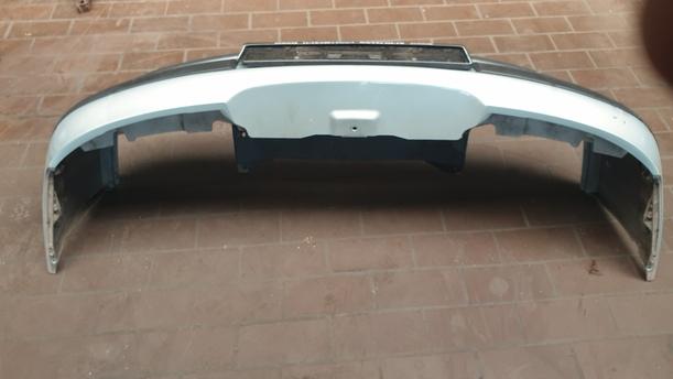 Foto: STOSSFÄNGER / STOSSSTANGE VORNE ( FACELIFT ) eines Renault Megane 1.4 CLX