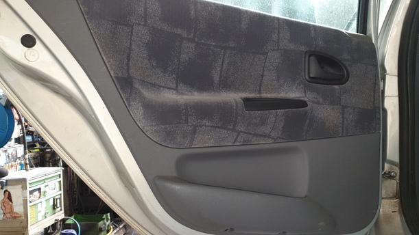 Foto: TÜR HINTEN LINKS ( FACELIFT ) eines Renault Megane 1.4 CLX