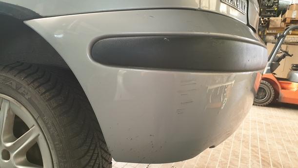 Foto: STOSSFÄNGER / STOSSSTANGE HINTEN ( FACELIFT ) eines Renault Megane 1.4 CLX
