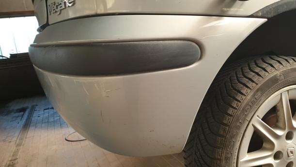 Foto: STOSSFÄNGER / STOSSSTANGE HINTEN ( FACELIFT ) eines Renault Megane 1.4 CLX