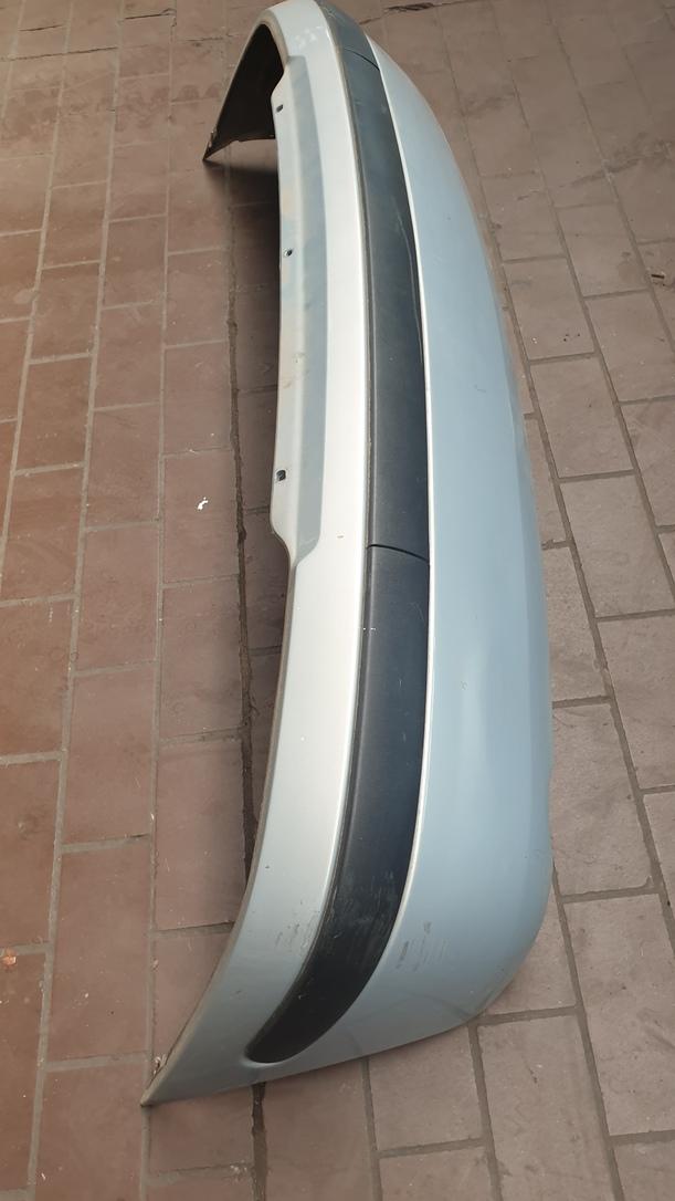 Foto: STOSSFÄNGER / STOSSSTANGE HINTEN ( FACELIFT ) eines Renault Megane 1.4 CLX
