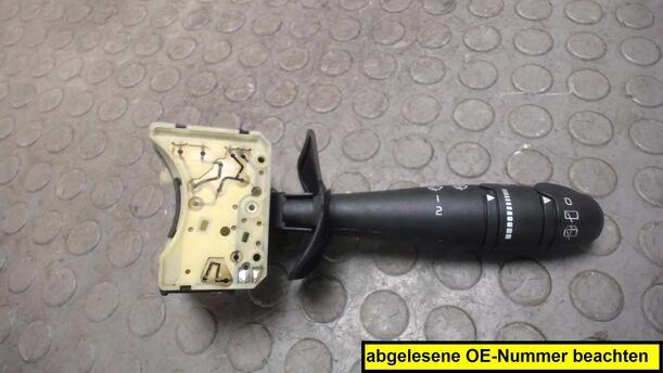 Foto: SCHEIBENWISCHERSCHALTER eines Renault Megane 1.4 CL