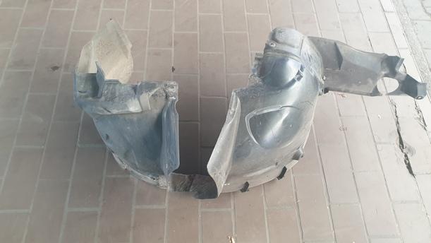 Foto: RADHAUSSCHALE/ INNENRADHAUS VORN LINKS ( 2 TEILIG ) eines Mercedes-Benz A 150 CL
